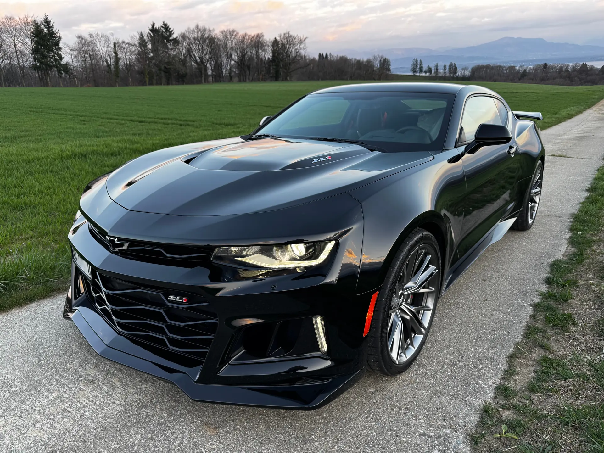 Chevrolet Camaro ZL1 2018 — Muscle car américain 659 ch, sans accident