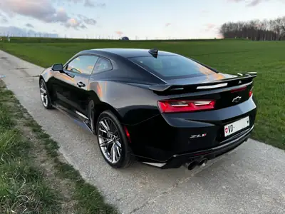 Chevrolet Camaro ZL1 2018 — Muscle car américain 659 ch, sans accident — détail
