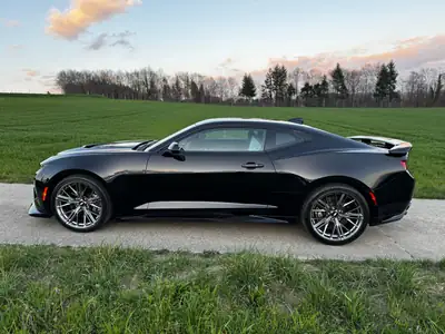Chevrolet Camaro ZL1 2018 — Muscle car américain 659 ch, sans accident — Miniature 7
