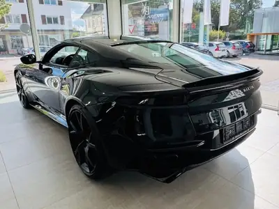 Aston Martin DBS Coupé Superleggera 2019 — Grand tourisme britannique à 19 900 km — côté