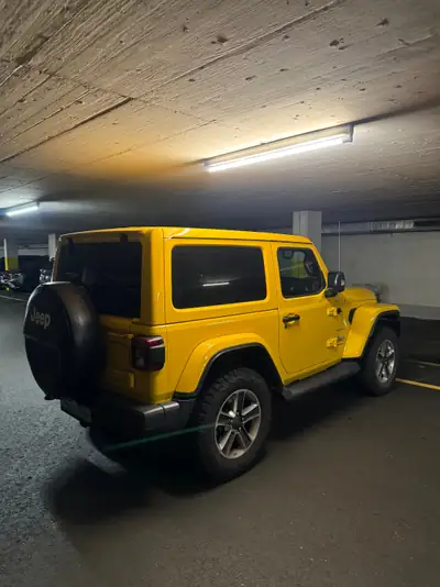 Jeep Wrangler 2.2 MJ Sahara — Diesel robuste, 83'000 km, 4x4 intégral — interior