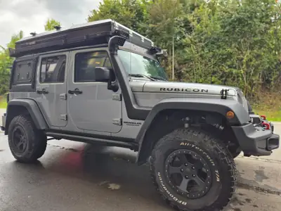 Jeep Wrangler 2.8 CRD Rubicon — Overlanding premium avec aménagements professionnels — vista esterna