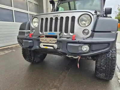 Jeep Wrangler 2.8 CRD Rubicon — Overlanding premium avec aménagements professionnels — cruscotto