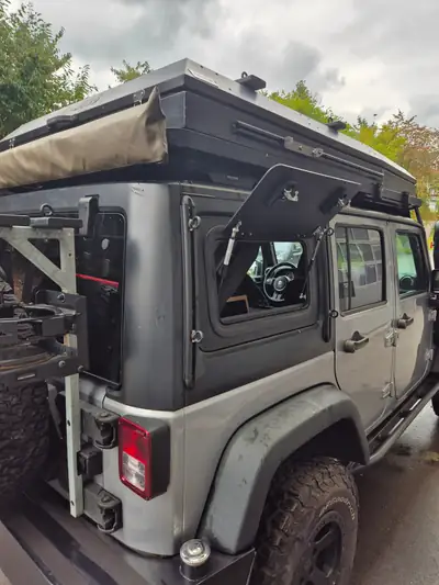 Jeep Wrangler 2.8 CRD Rubicon — Overlanding premium avec aménagements professionnels — Miniatura 9