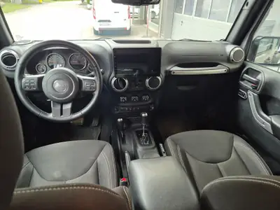Jeep Wrangler 2.8 CRD Rubicon — Overlanding premium avec aménagements professionnels — Miniatura 14