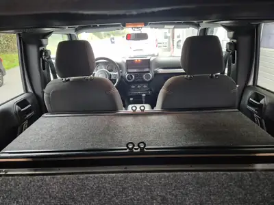 Jeep Wrangler 2.8 CRD Rubicon — Overlanding premium avec aménagements professionnels — Miniatura 16