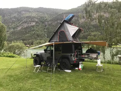 Jeep Wrangler 2.8 CRD Rubicon — Overlanding premium avec aménagements professionnels — Miniatura 26