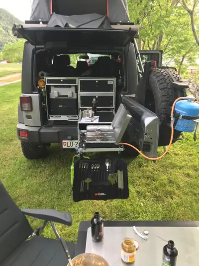 Jeep Wrangler 2.8 CRD Rubicon — Overlanding premium avec aménagements professionnels — Miniatura 27
