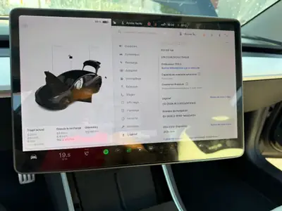 Tesla Model 3 Performance Dual Motor AWD — Électrique haute performance, 178 000 km — Thumbnail 13