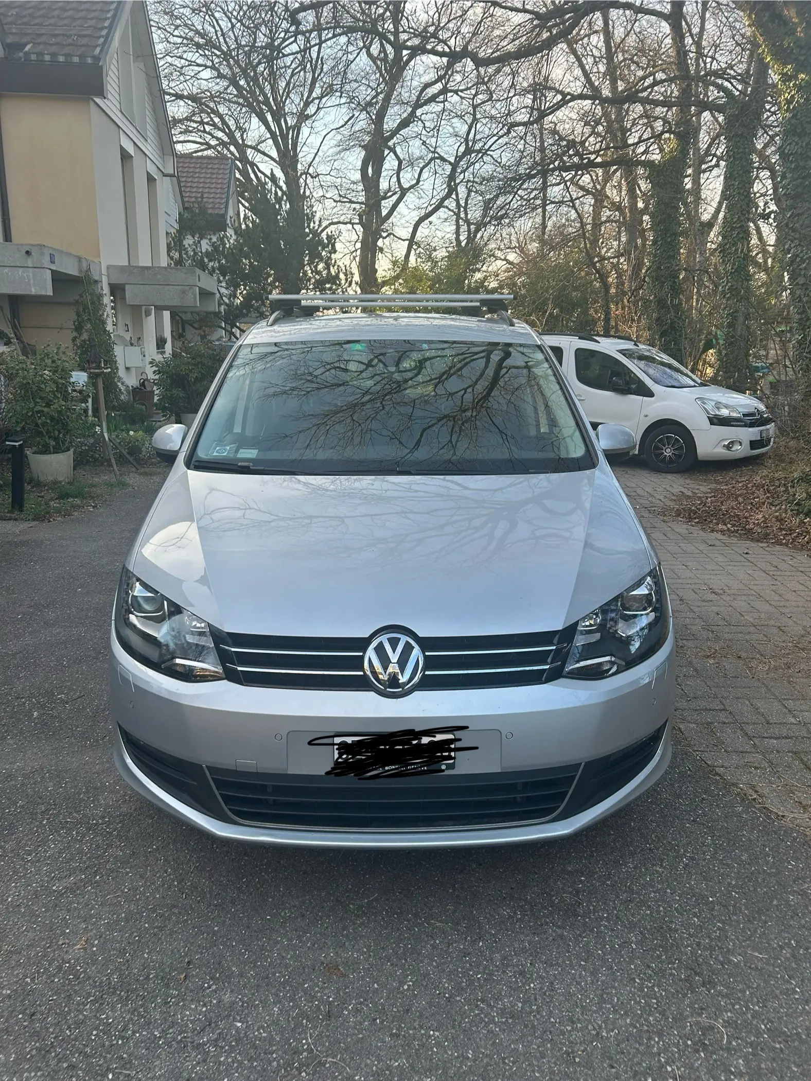 VW Sharan 2.0 TDI Comfortline DSG — Monospace 7 places, diesel économe, sans sinistre