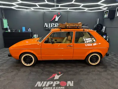 VW Golf 1 GLS 1976 — Classique restauré, géométrie Kw, pièce de collection — interior