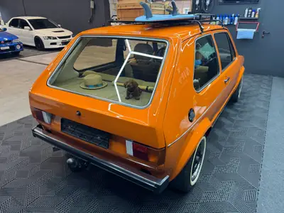 VW Golf 1 GLS 1976 — Classique restauré, géométrie Kw, pièce de collection — detail