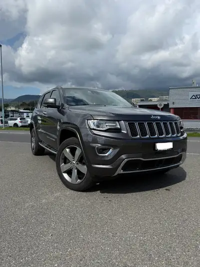 Jeep Grand Cherokee 3.0 CRD Overland — SUV premium diesel, faible kilométrage — vue extérieure