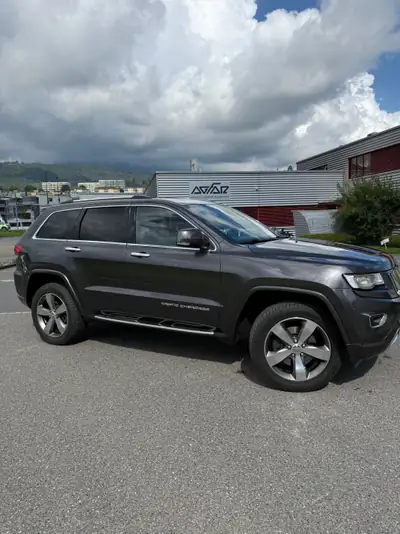 Jeep Grand Cherokee 3.0 CRD Overland — SUV premium diesel, faible kilométrage — côté