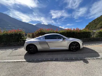 Audi R8 Coupé 4.2 — Supercar iconique, 420 ch, très faible kilométrage — Außenansicht