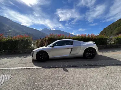 Audi R8 Coupé 4.2 — Supercar iconique, 420 ch, très faible kilométrage — Seitenansicht