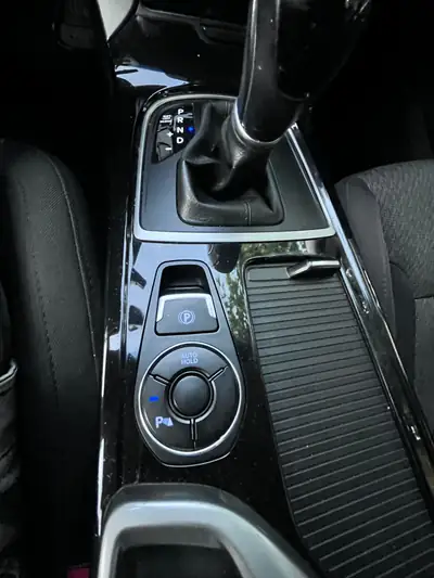 Hyundai i40 1.7 CRDi — Berline élégante, diesel économe, sans accident — tableau de bord