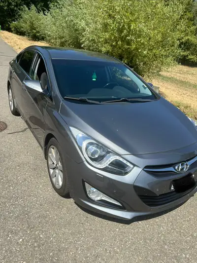 Hyundai i40 1.7 CRDi — Berline élégante, diesel économe, sans accident — Miniature 18