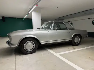 Mercedes-Benz SL 280 Pagode — Chef-d'œuvre cabriolet des années 60, Matching Numbers — tableau de bord