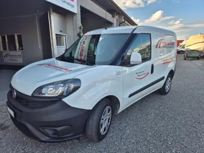 Fiat Doblò 1.6 Multijet Cargo — Utilitaire compact diesel, quasi neuf — vista esterna