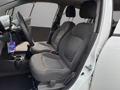 Chevrolet Spark 1.2 LS — Citadine fiable, climatisée, sans accident — Thumbnail 9