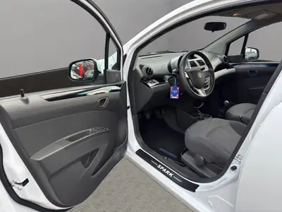 Chevrolet Spark 1.2 LS — Citadine fiable, climatisée, sans accident — Thumbnail 21