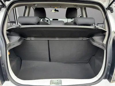Chevrolet Spark 1.2 LS — Citadine fiable, climatisée, sans accident — Thumbnail 19