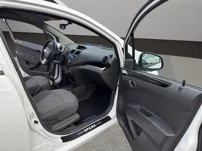 Chevrolet Spark 1.2 LS — Citadine fiable, climatisée, sans accident — Thumbnail 22