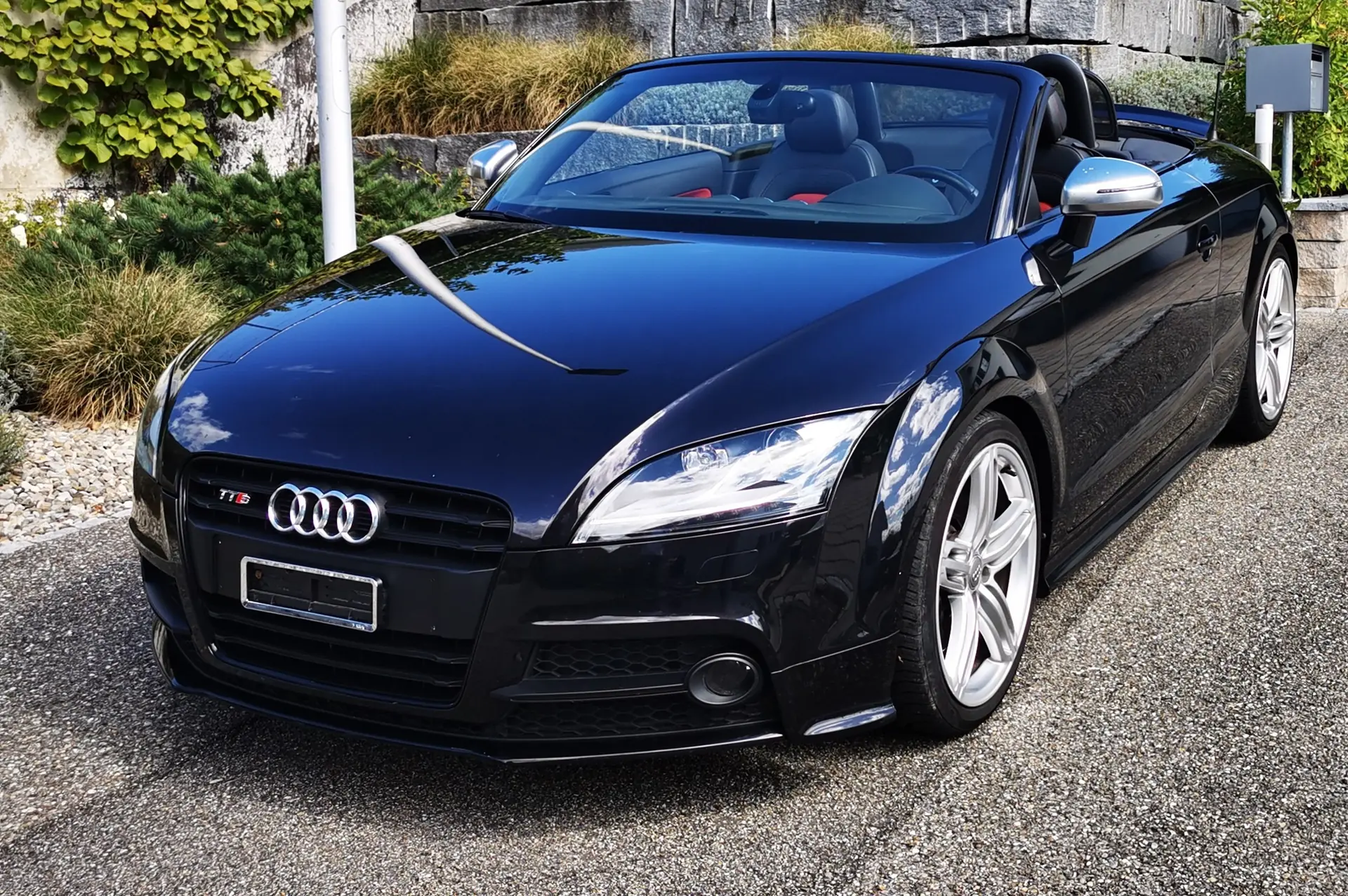 Audi TT S Roadster 2.0 TFSI — Cabriolet sportif 272 ch, sans accident — Außenansicht