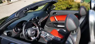 Audi TT S Roadster 2.0 TFSI — Cabriolet sportif 272 ch, sans accident — Seitenansicht
