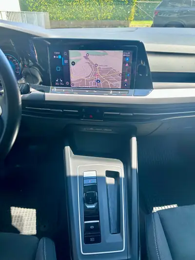 VW Golf 1.5 eTSI mHEV — Hybride essence performant, entretien récent, 49 950 km — Thumbnail 13