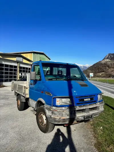 Iveco Turbo Daily 40.10W — Benne basculante robuste, diesel économe, 112'000 km — Außenansicht