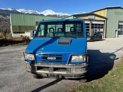 Iveco Turbo Daily 40.10W — Benne basculante robuste, diesel économe, 112'000 km — Seitenansicht