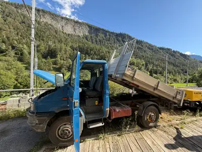 Iveco Turbo Daily 40.10W — Benne basculante robuste, diesel économe, 112'000 km — Miniatur 11