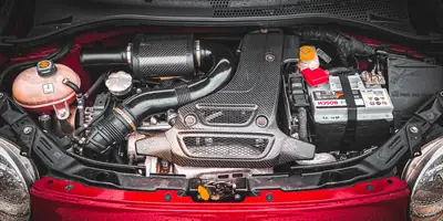 Fiat 695 Abarth Biposto — Sportive italienne rare, 190 ch turbo et carbon intégral — Miniature 12