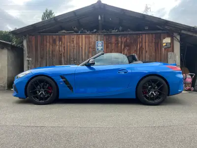 BMW Z4 sDrive 20i Steptronic — Cabriolet sportif, état neuf, 28 000 km seulement — vista posteriore