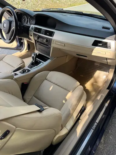 BMW 335i Cabriolet — Roadster sportif 306 ch, expertise du jour — rear view