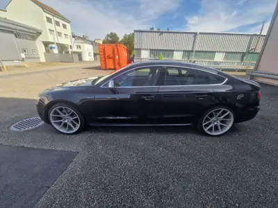 Audi S5 Sportback 3.0 TFSI Quattro — Berline sport allemande, 333 ch sans accidents — fianco