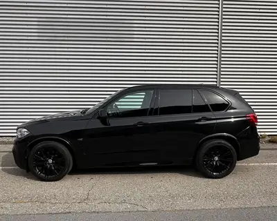 BMW X5 xDrive 30d Steptronic — SUV premium 258 ch, entretien récent et M-Paket — rear view