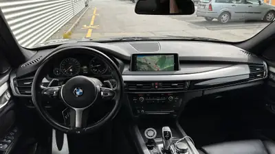 BMW X5 xDrive 30d Steptronic — SUV premium 258 ch, entretien récent et M-Paket — detail