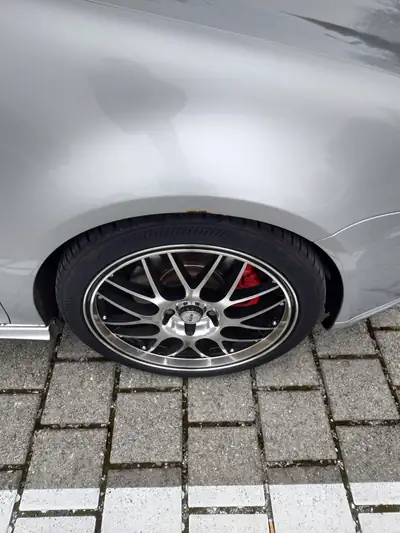 VW Golf 2.0 TFSI GTI — Sportive compacte, 200 ch et transmission manuelle — Detail