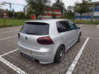 VW Golf 2.0 TFSI GTI — Sportive compacte, 200 ch et transmission manuelle — Innenraum