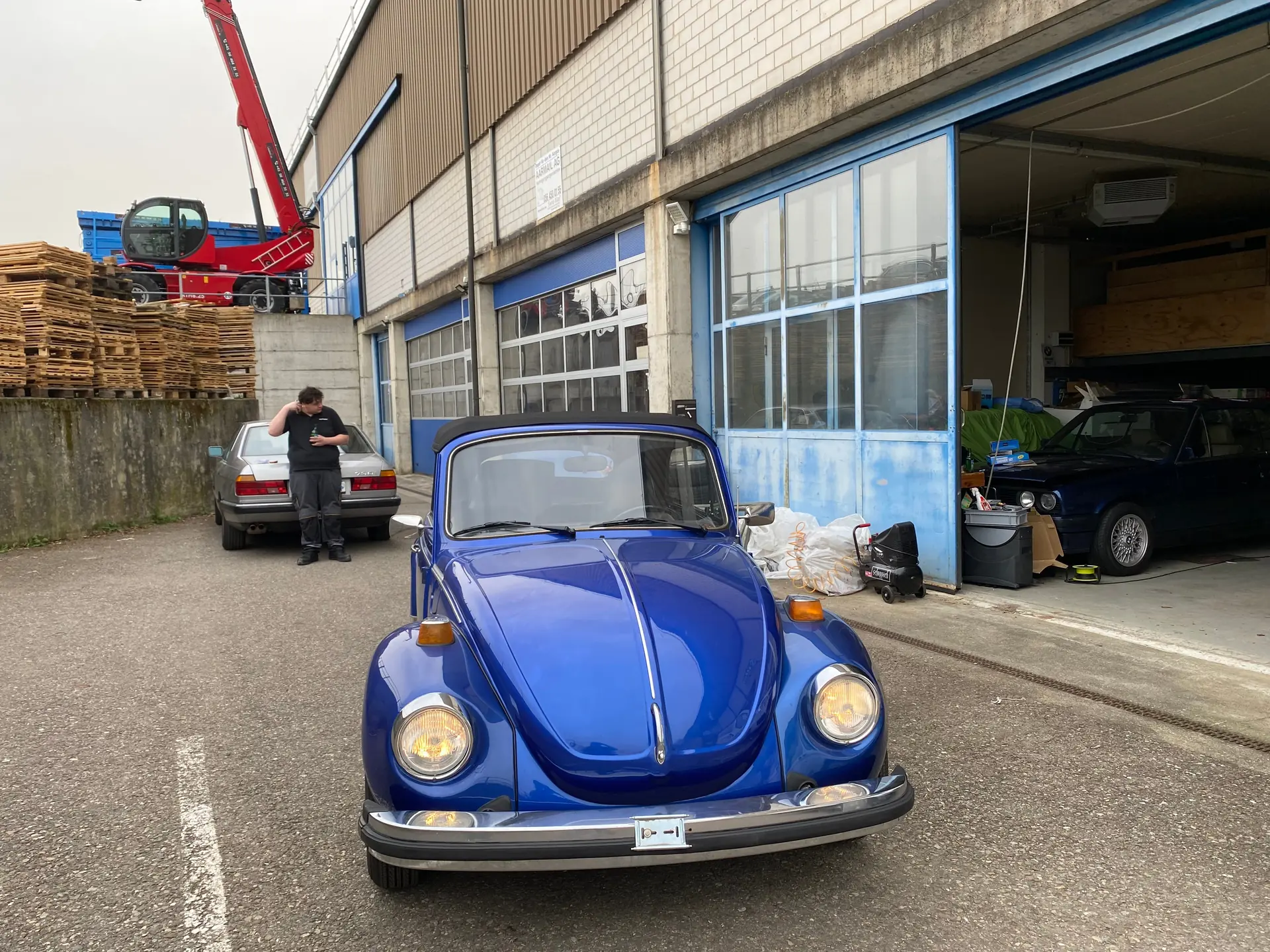 VW Käfer Cabriolet 1975 — Légende décapotable, seulement 2000 km