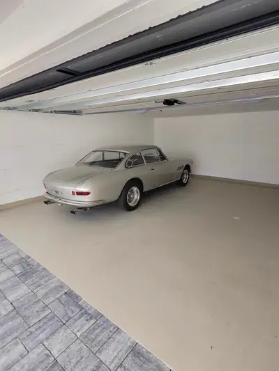 Ferrari 330 GT 2+2 — Chef-d'œuvre des années 1960, 300 ch et seulement 56'000 km — Detail