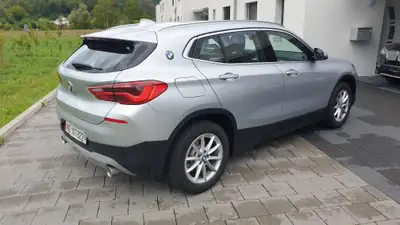 BMW X2 sDrive 20i Steptronic — Petit SUV agile, 27'000 km seulement — arrière