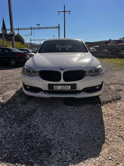BMW 320 Gran Turismo xDrive Diesel — Polyvalence premium et traction intégrale — arrière