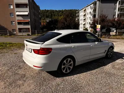 BMW 320 Gran Turismo xDrive Diesel — Polyvalence premium et traction intégrale — Miniature 7