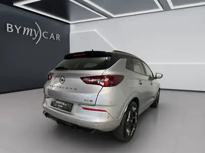 Opel Grandland 1.6 Hybrid4 GSe — SUV hybride rechargeable, 26'000 km seulement — Armaturenbrett