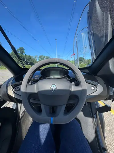 Renault Twizy Z.E. Sport Edition — Électrique urbain compact, 40 000 km — Miniatura 9