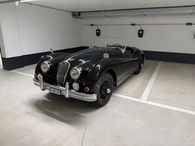 Jaguar XK140 OTS SE 1954 — Cabriolet britannique légendaire, Matching Numbers — Seitenansicht